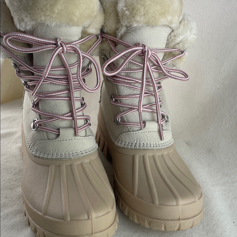 J. Crew Winter Boots with Faux Fur Lining Size 8 - Picture 2 of 11